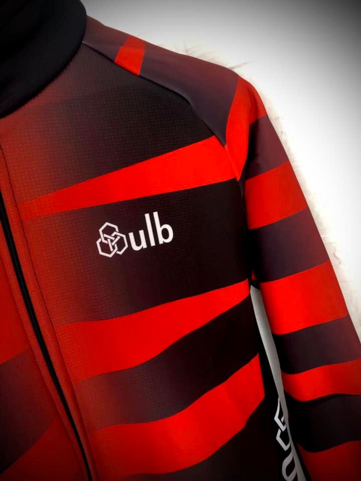 Maillot rojo y negro ULB temporada 2020